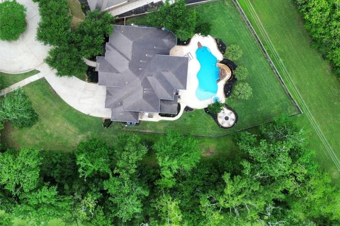 Listing exterior — side angle